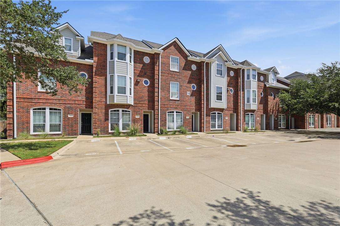 305 Holleman Drive - Photo 1