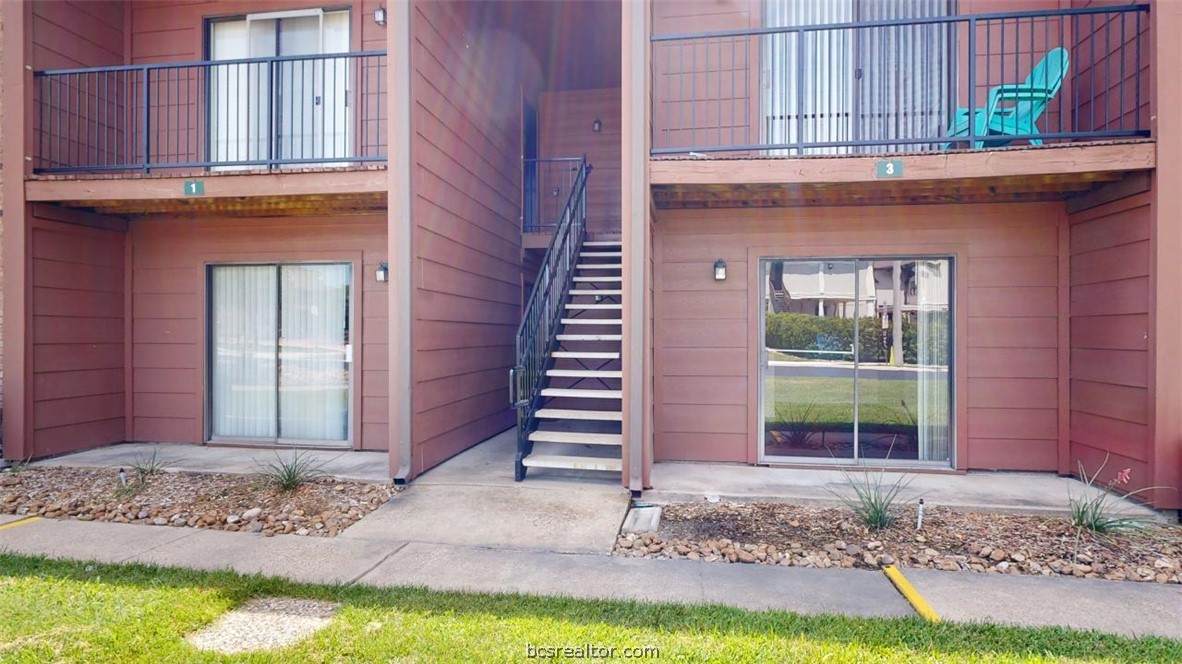 904 University Oaks Boulevard - Photo 1