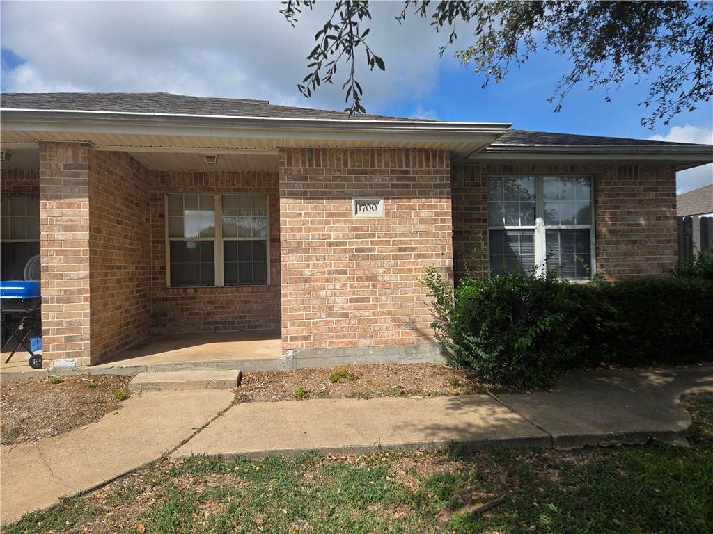 1700 Dexter Drive - Photo 1