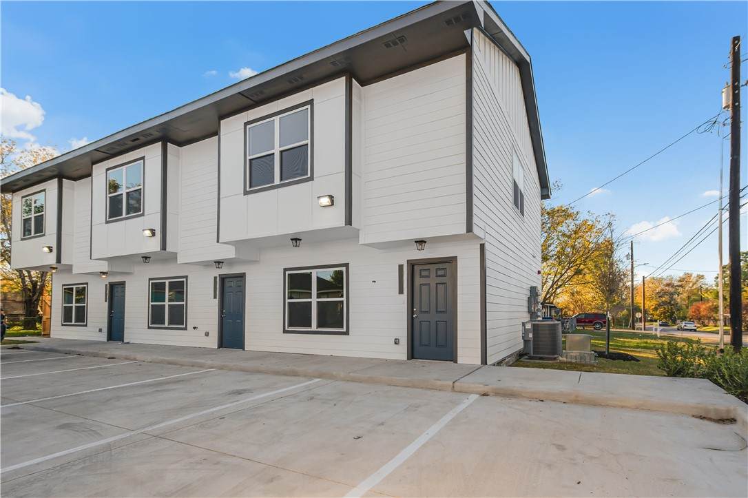 601 24th Street - Photo 1