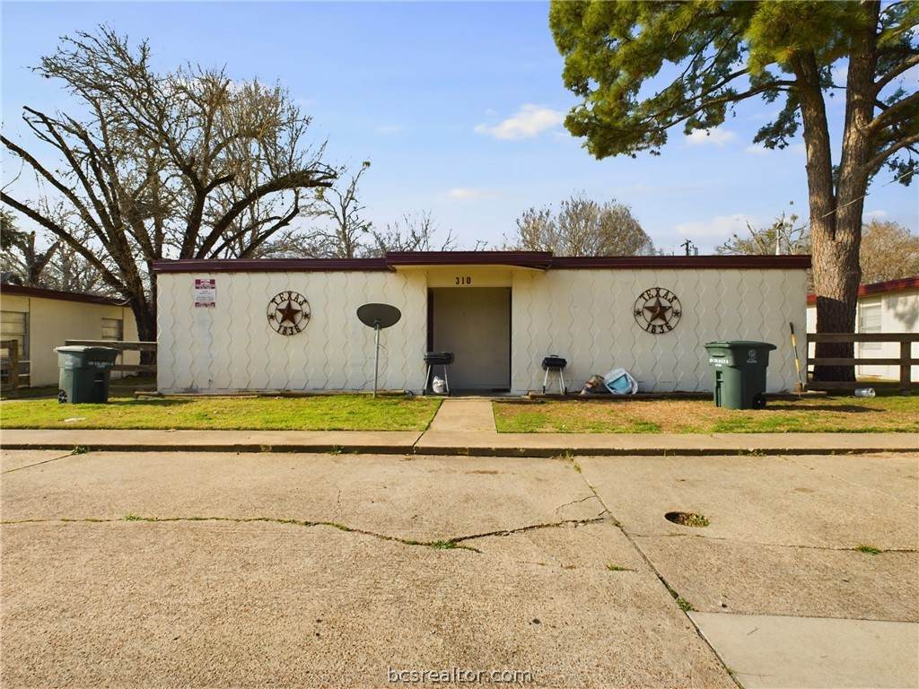 312 Ehlinger Drive - Photo 1