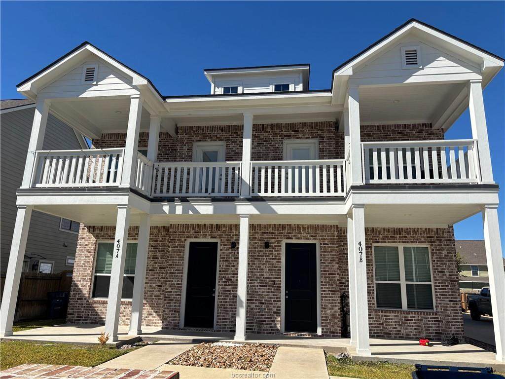 407 Ash Street - Photo 1
