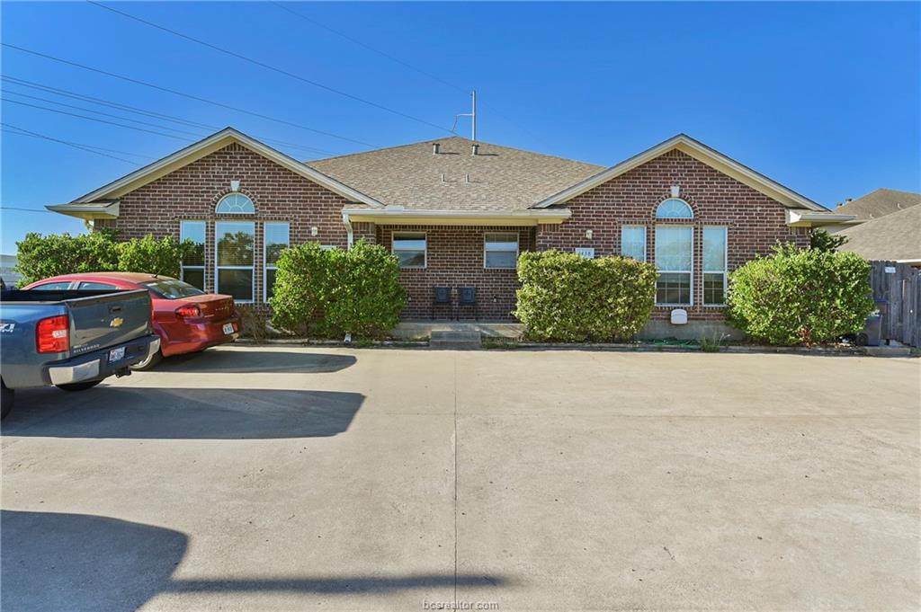 1436 - 1438 Western Oaks Court - Photo 1