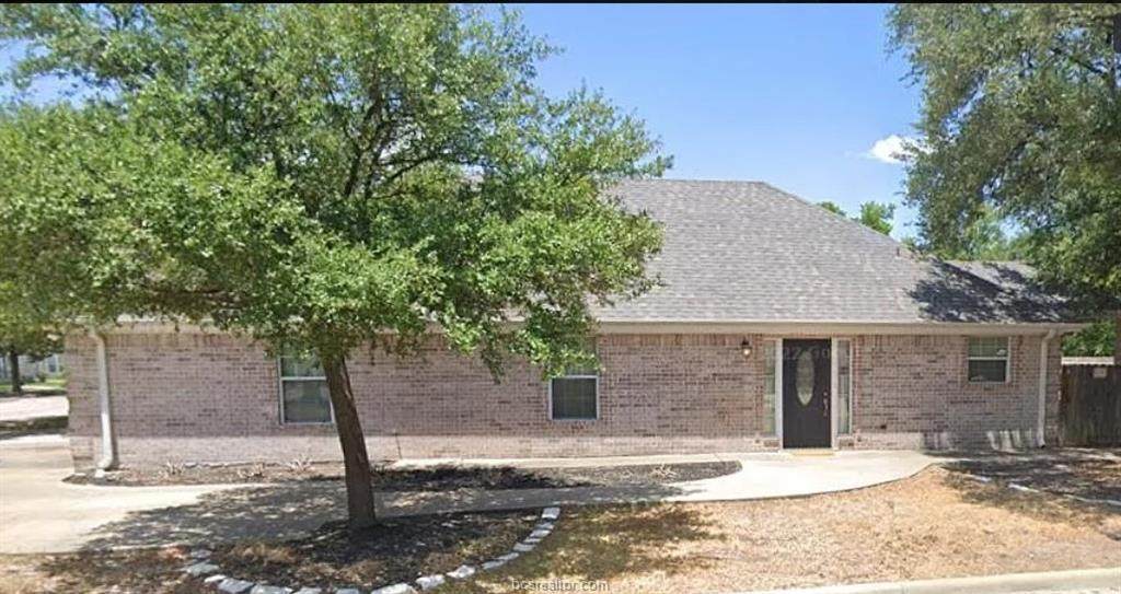 911 Welsh Avenue - Photo 1