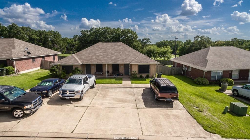 1745/47 Rock Hollow - Photo 1