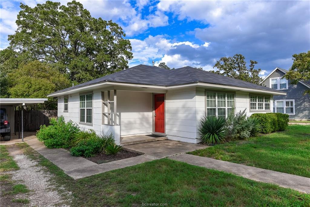 3809 Oakwood Street - Photo 1