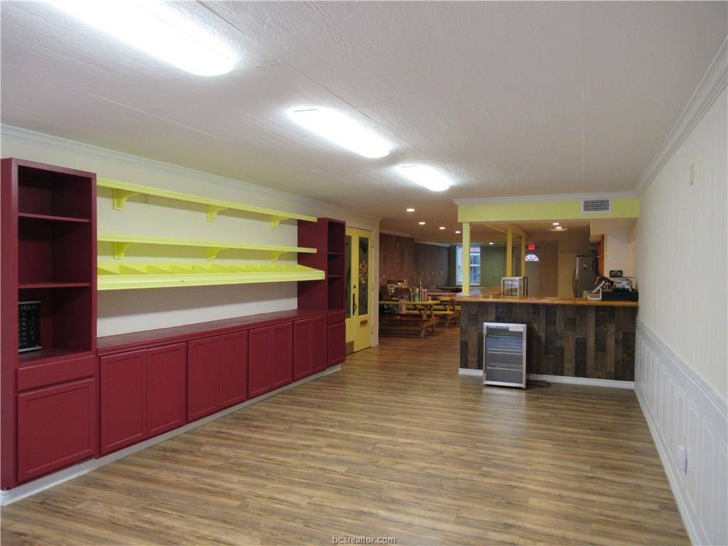 205 Buck Street - Photo 1