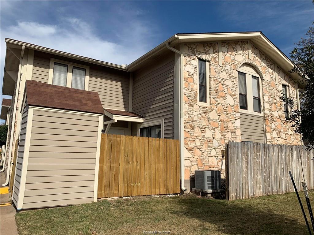 2101 Barak Lane - Photo 1