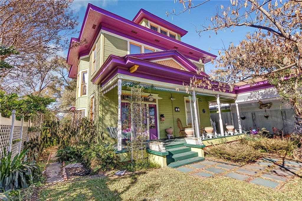 106 1st Street - Photo 1