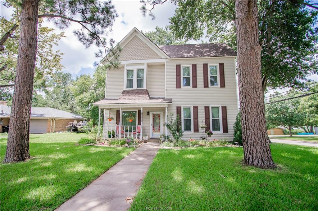 200 Hill St - Photo 1