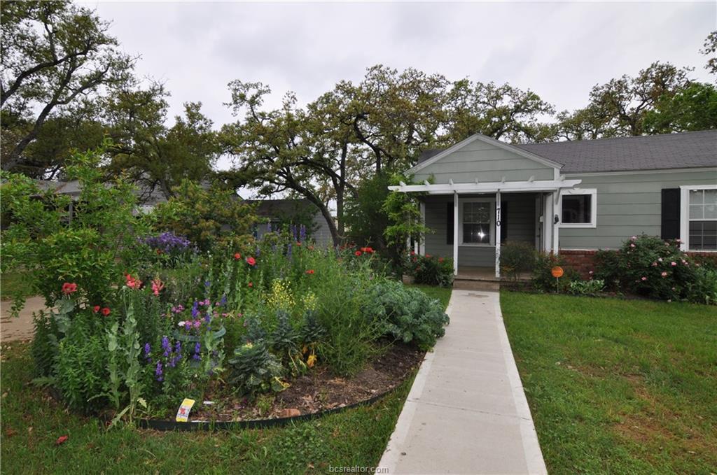 710 Meadow Lane - Photo 1