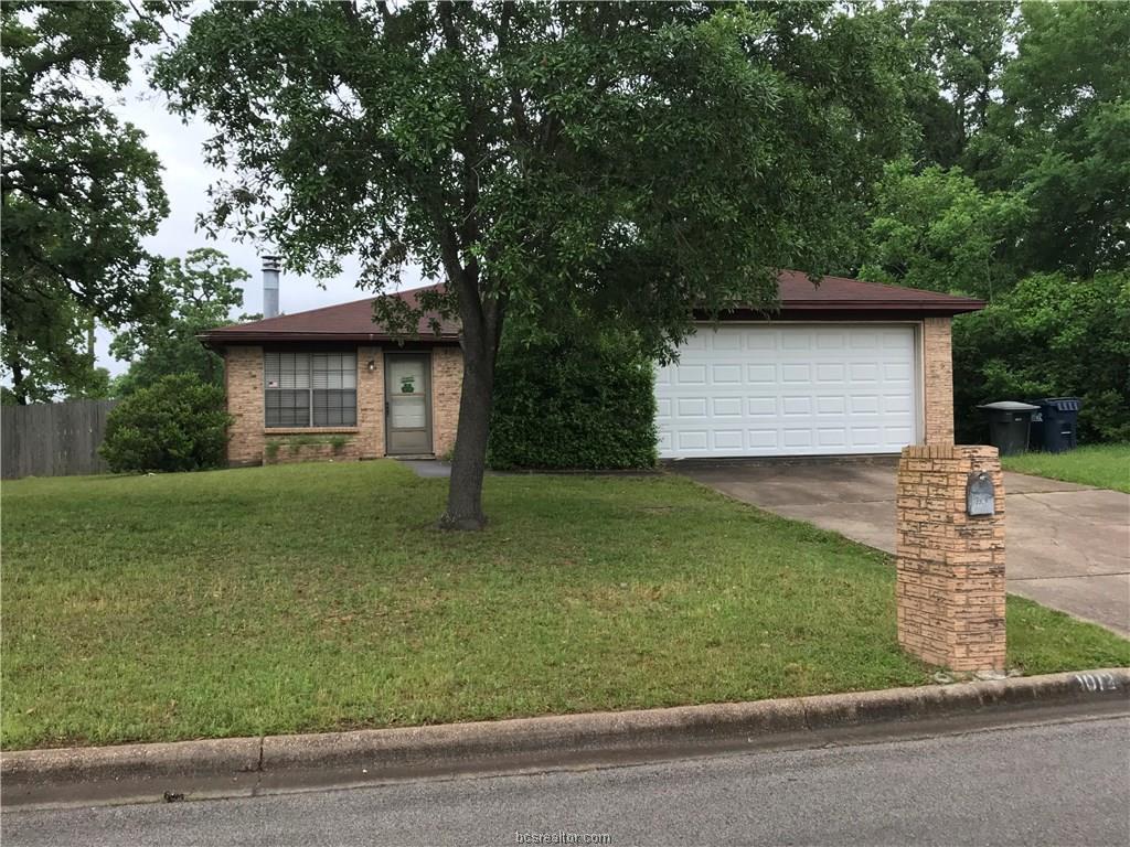 1012 San Benito Drive - Photo 1
