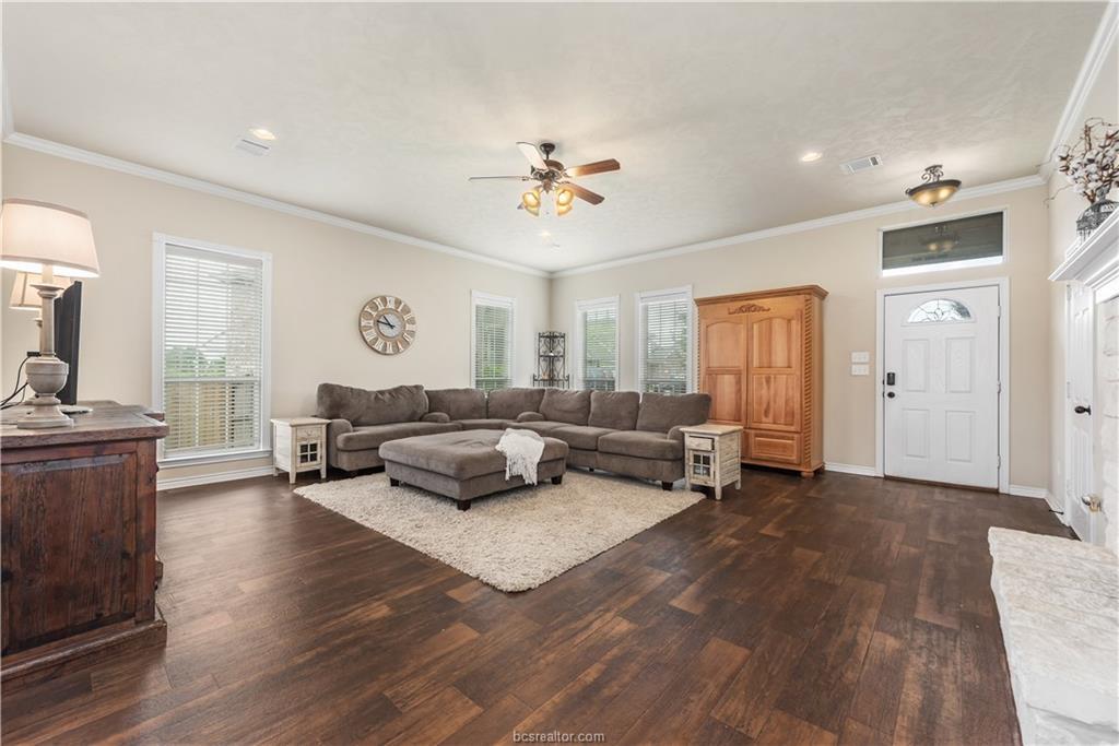 4108 Pomel - Photo 1