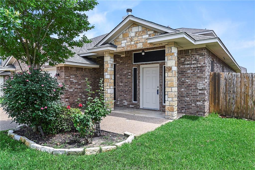 922 Dove Landing Avenue - Photo 1