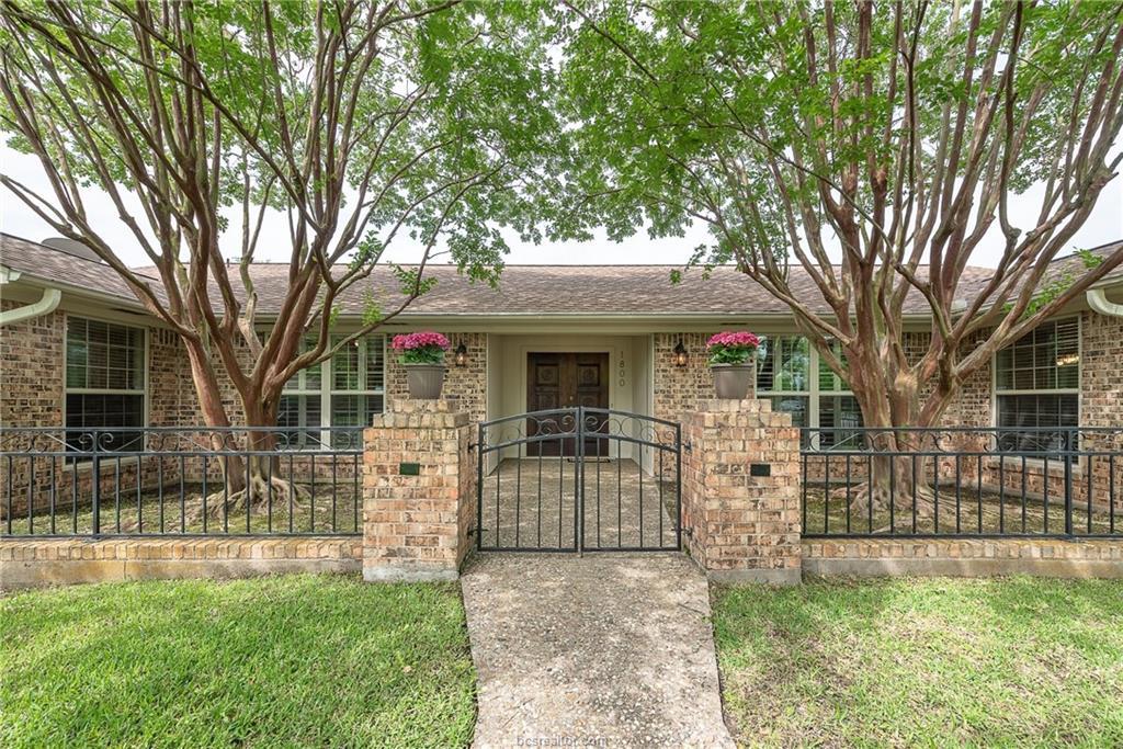 1800 Lawyer Place - Photo 1