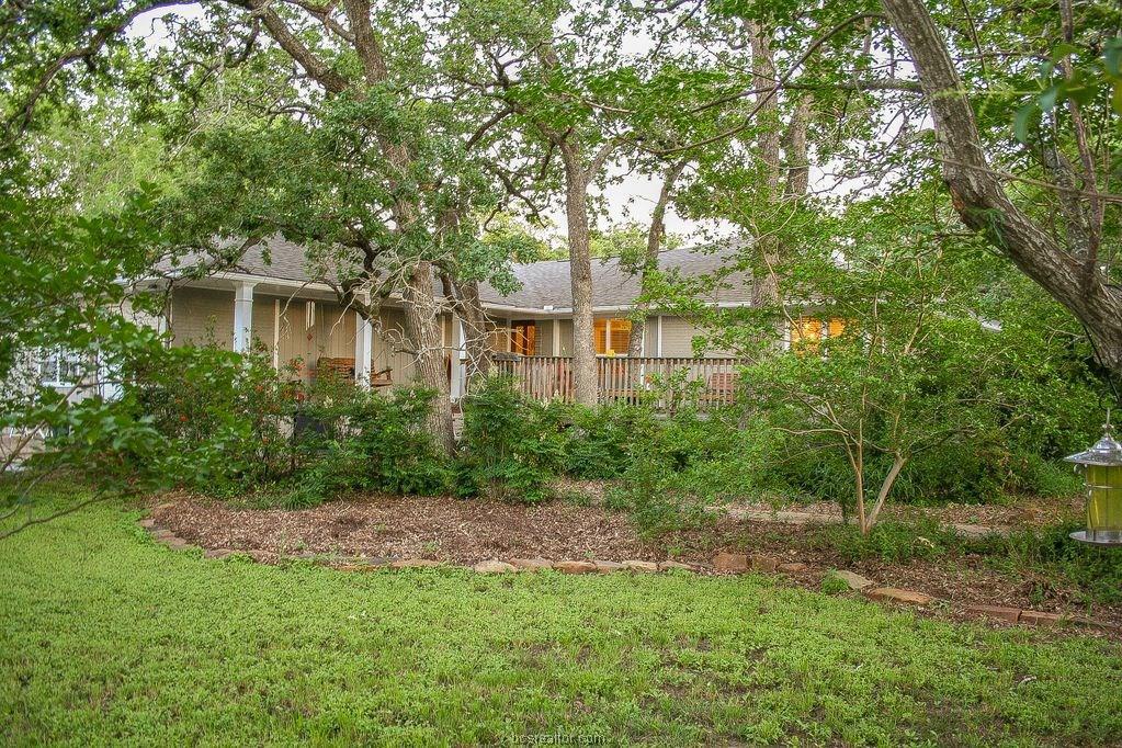 1113 Langford Street - Photo 1