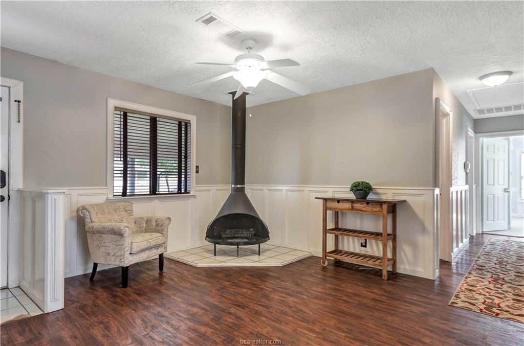 705 Broadmoor Drive - Photo 1