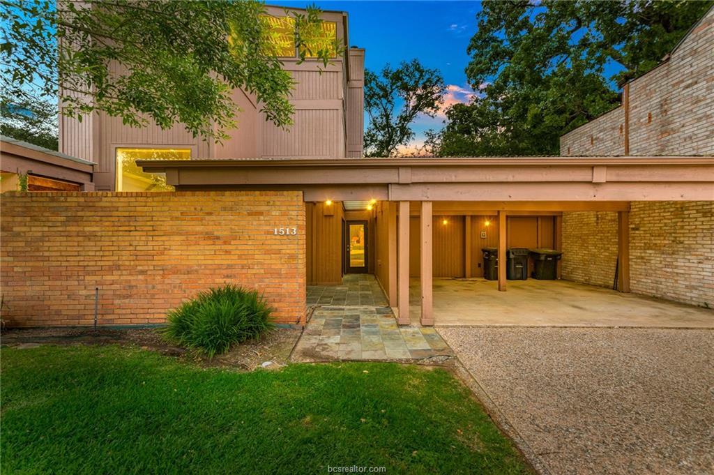 1513 Wolf Run - Photo 1