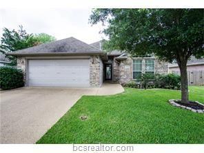 2303 Kendal Green - Photo 1