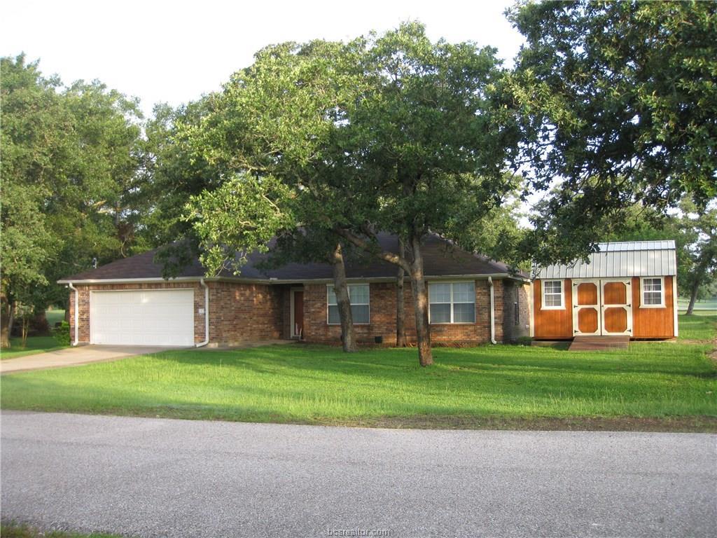 113 Fairway - Photo 1
