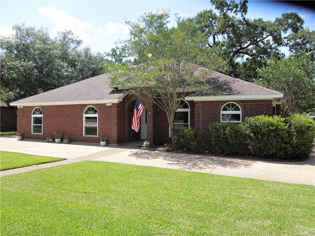1303 Deacon Drive - Photo 1
