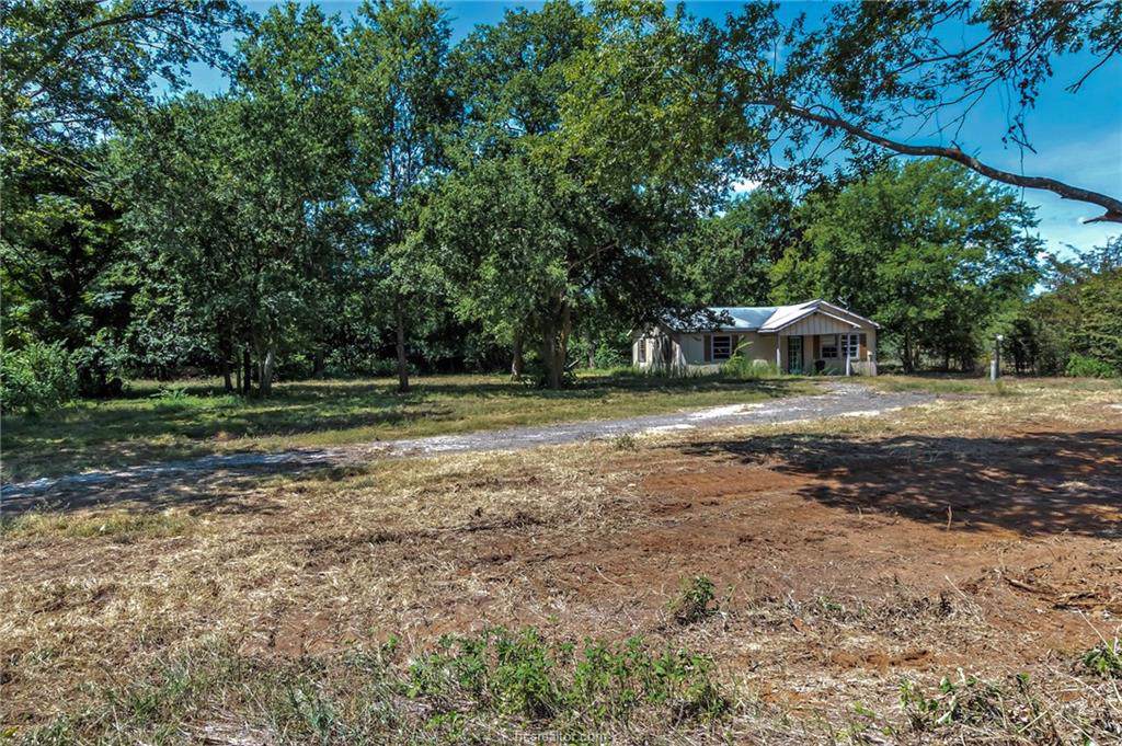 5657 N Fm 46 - Photo 1