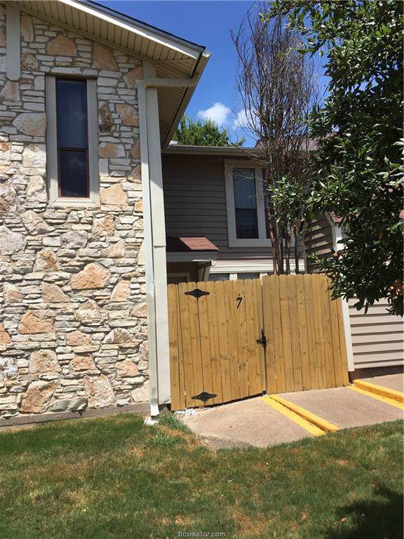 2101 Barak Lane - Photo 1
