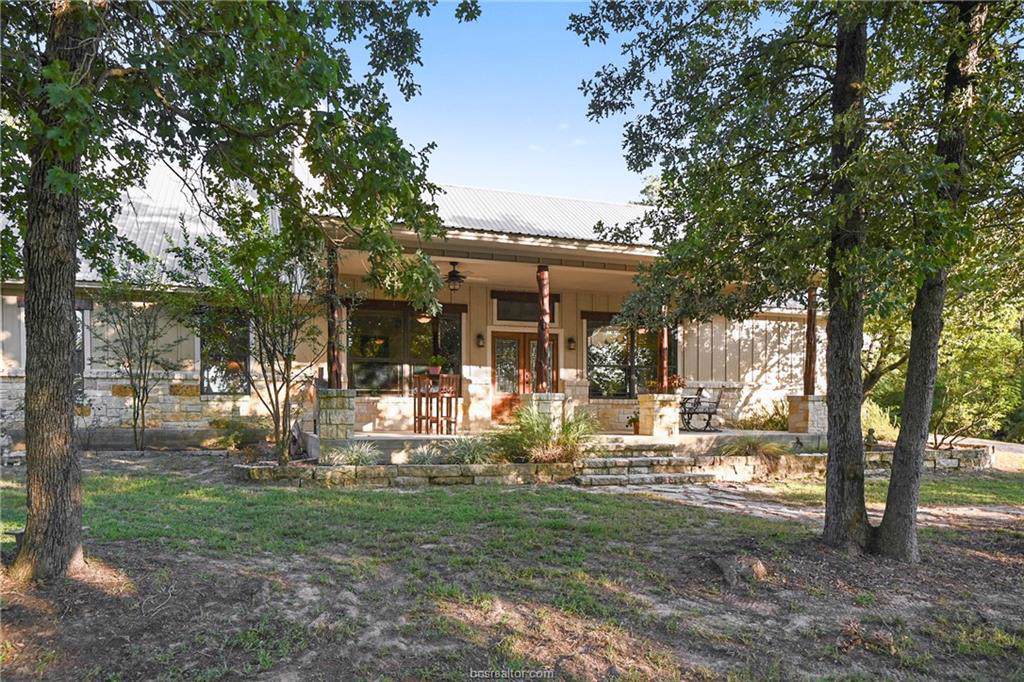 8731 E Hwy 79 - Photo 1