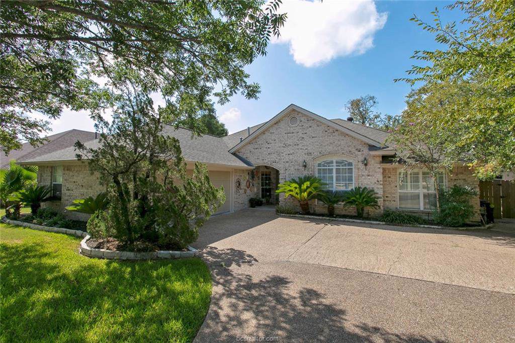 4610 Valley Brook Circle - Photo 1