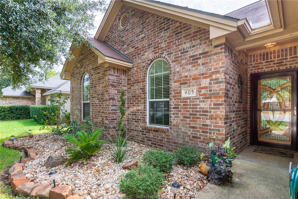 405 Coulter Drive - Photo 1