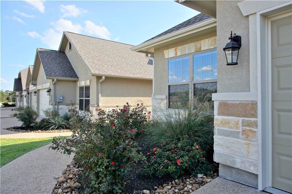 1759 Dakota Ln - Photo 1