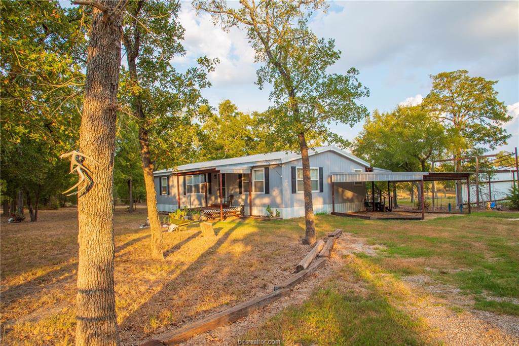 301 Oleander Drive - Photo 1