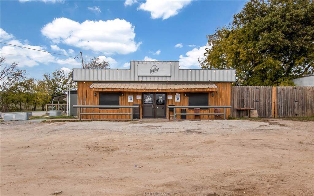 5809 Sh-21 Highway - Photo 1