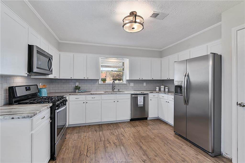 2726 Celinda Circle - Photo 1