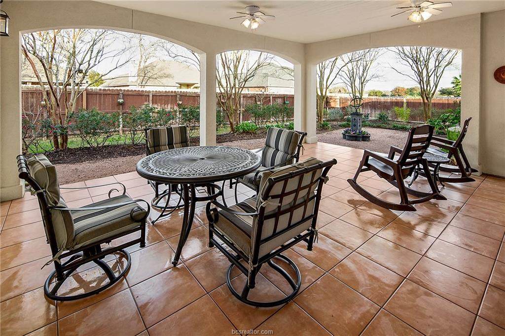 4415 Amberley Place - Photo 1