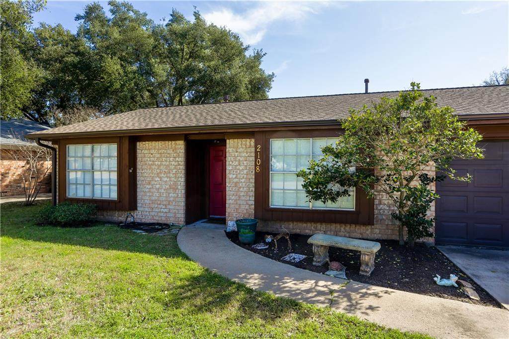 2108 Lazy Oaks - Photo 1