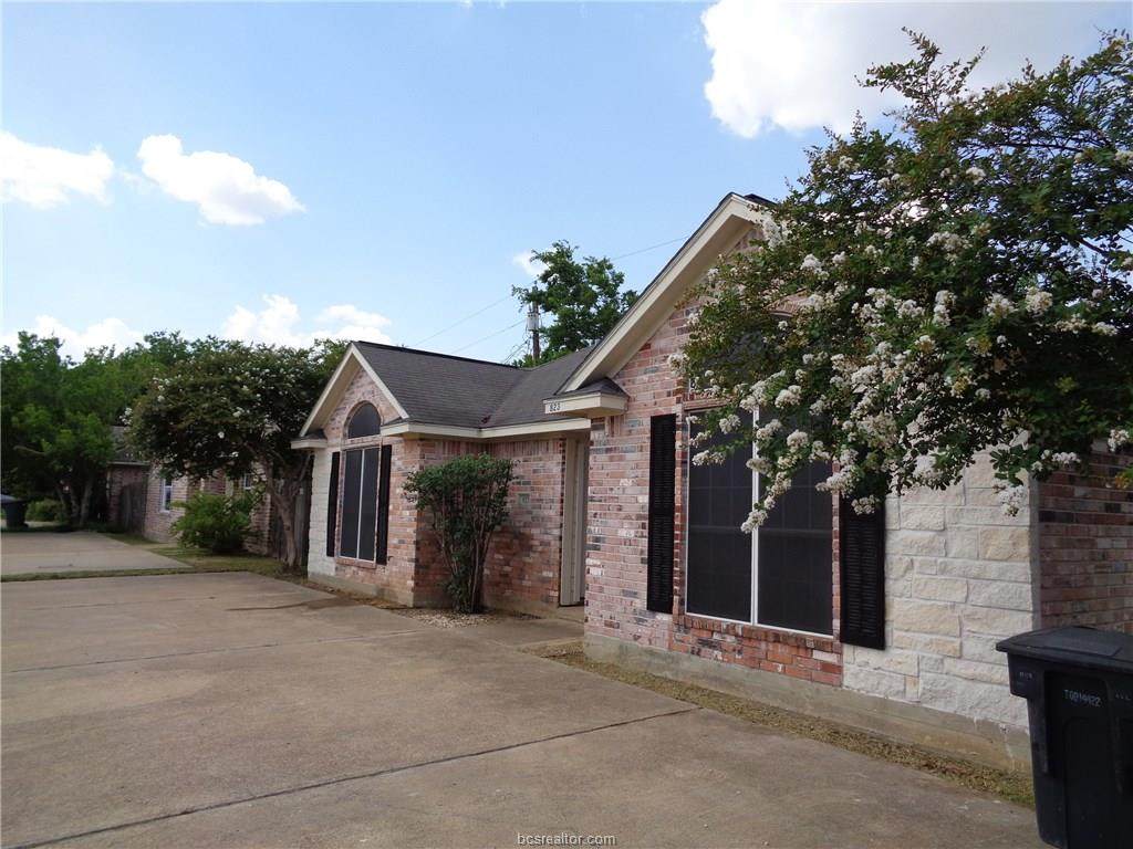 823 Avenue A - Photo 1