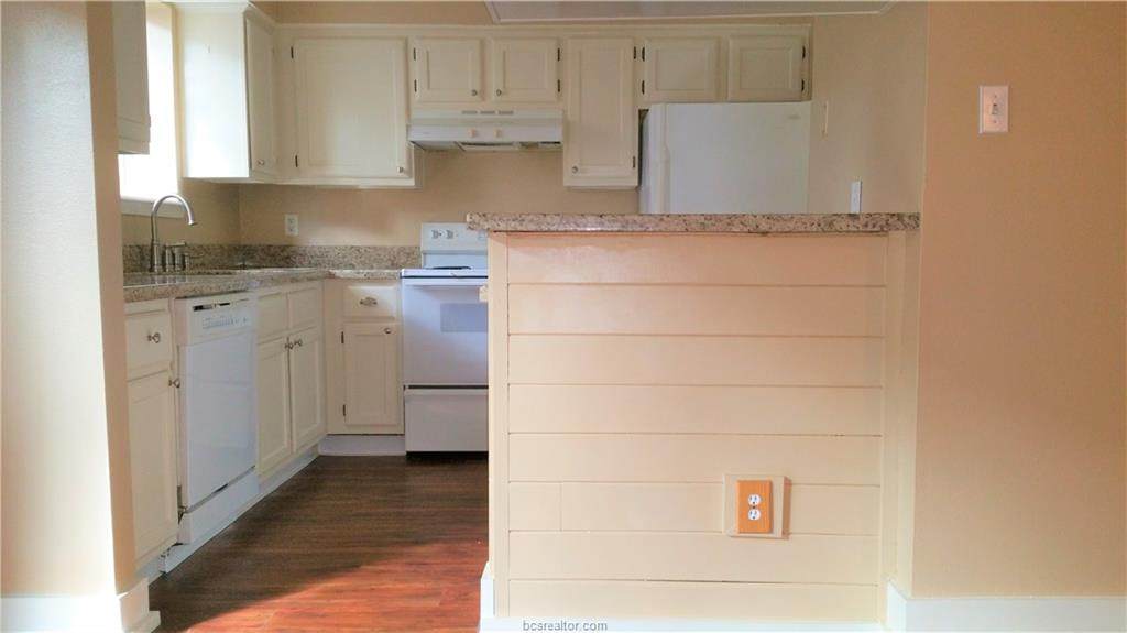 1904 Dartmouth Street - Photo 1