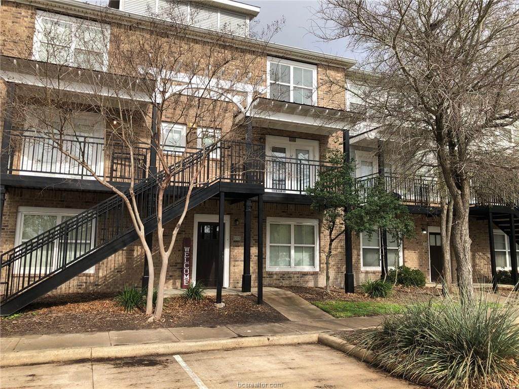 1725 Harvey Mitchell Parkway - Photo 1