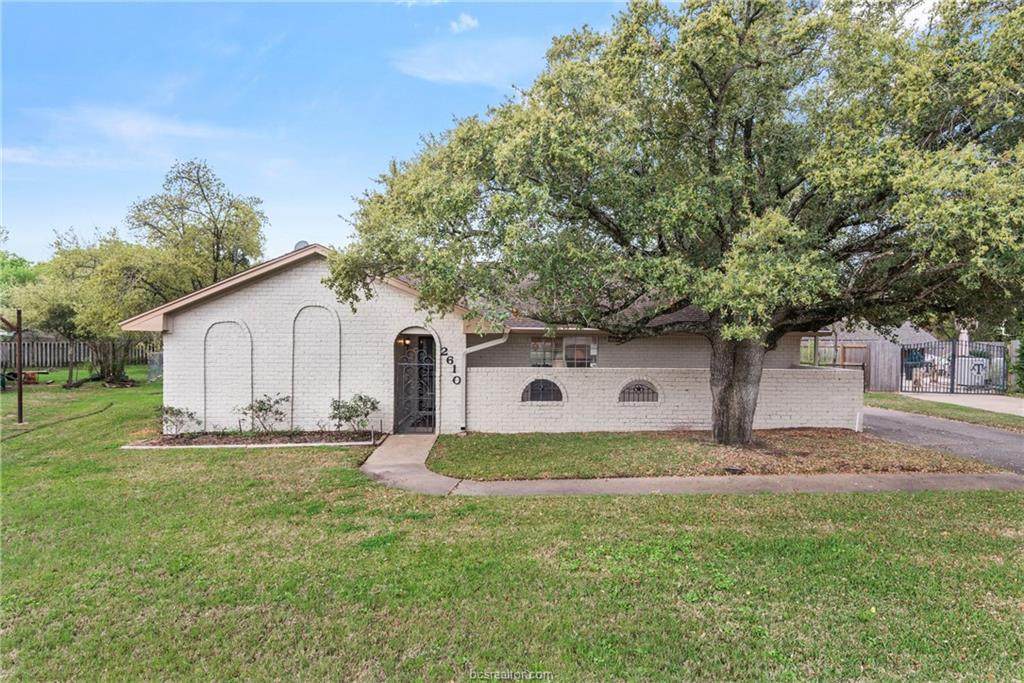2610 Melba - Photo 1
