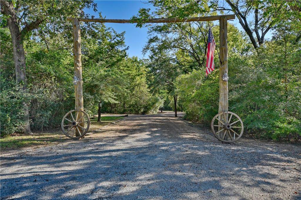 13055 Hunters Creek Road - Photo 1