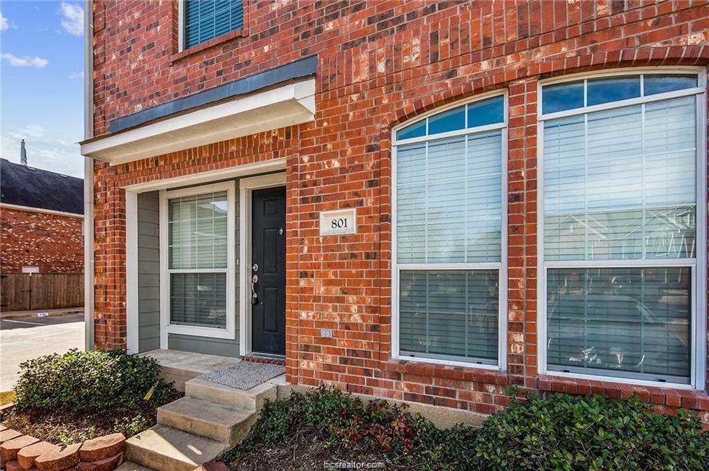 1001 Krenek Tap Road - Photo 1