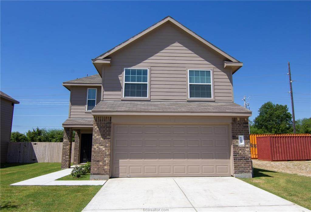 1102 Crossing Drive - Photo 1