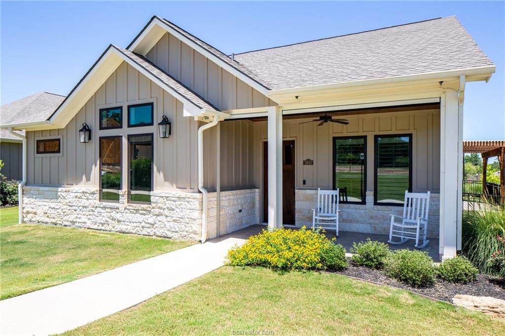 2813 Maroon Court - Photo 1