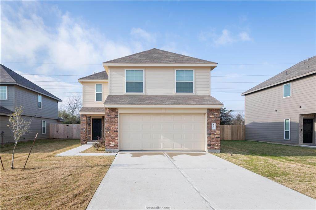 1016 Crossing Drive - Photo 1