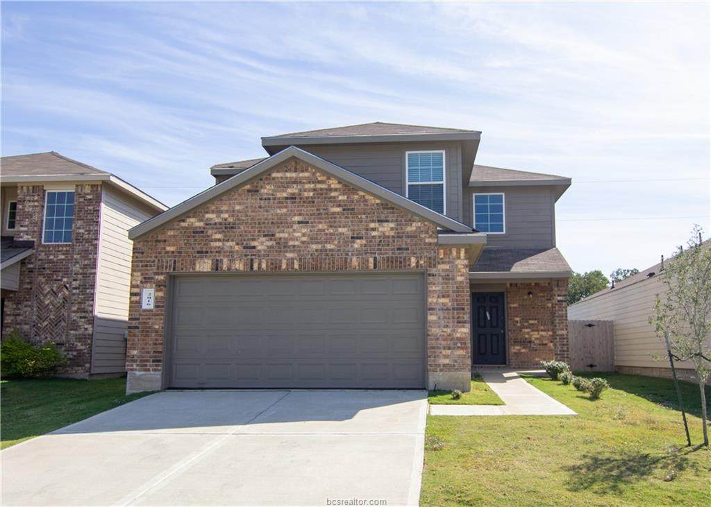 2016 Oakwood Forest Drive - Photo 1