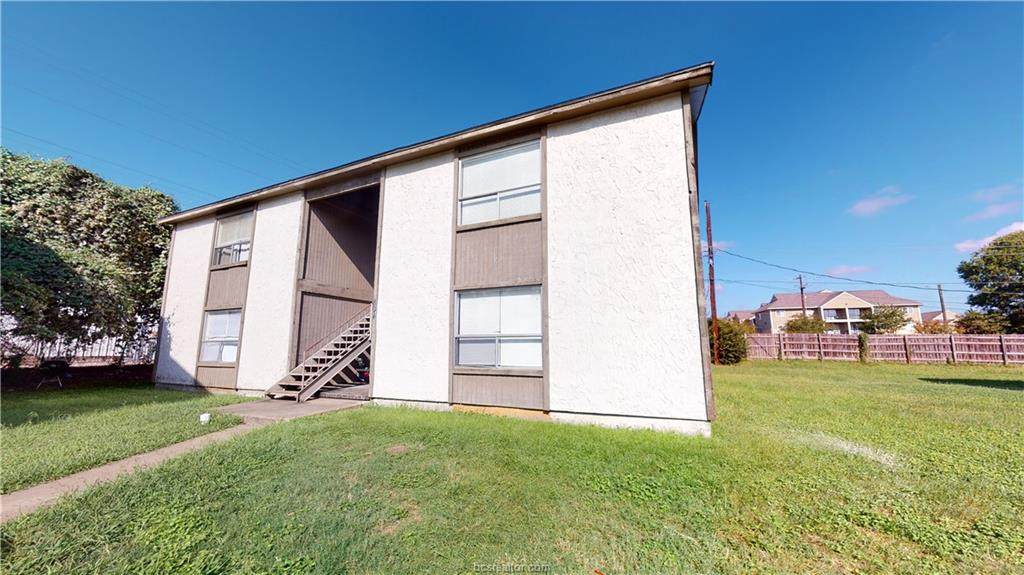 804 Lisa Circle - Photo 1
