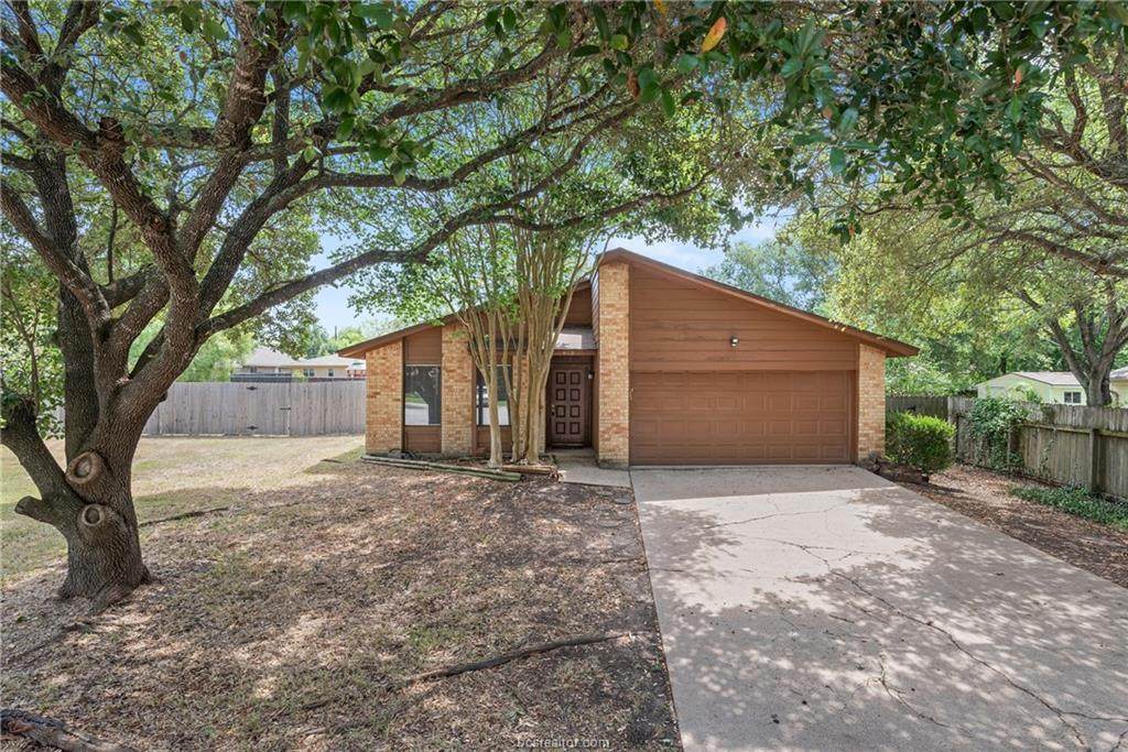 4108 Shawnee Circle - Photo 1