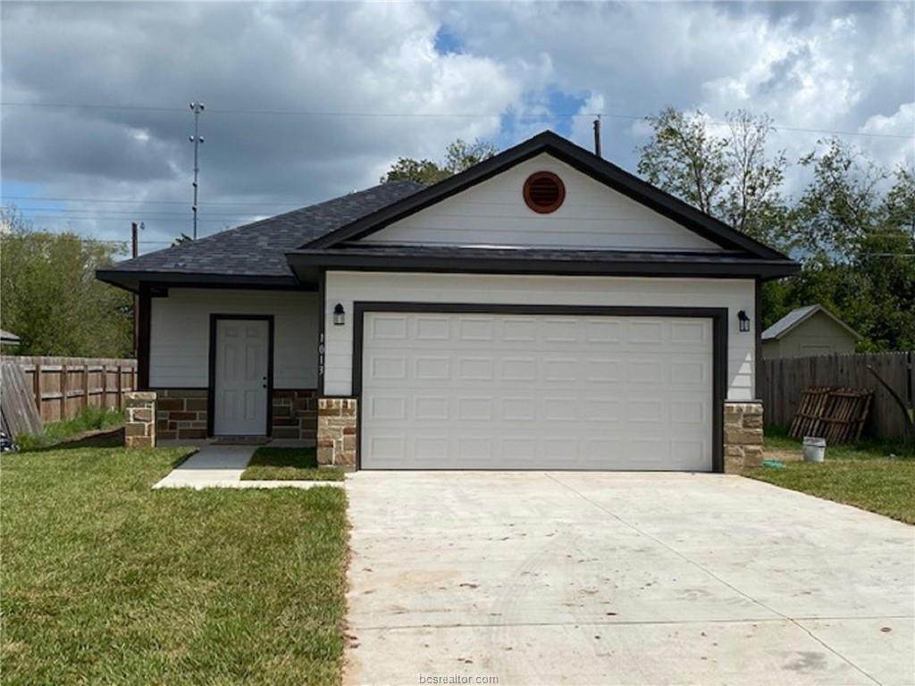 1013 Bittle Lane - Photo 1