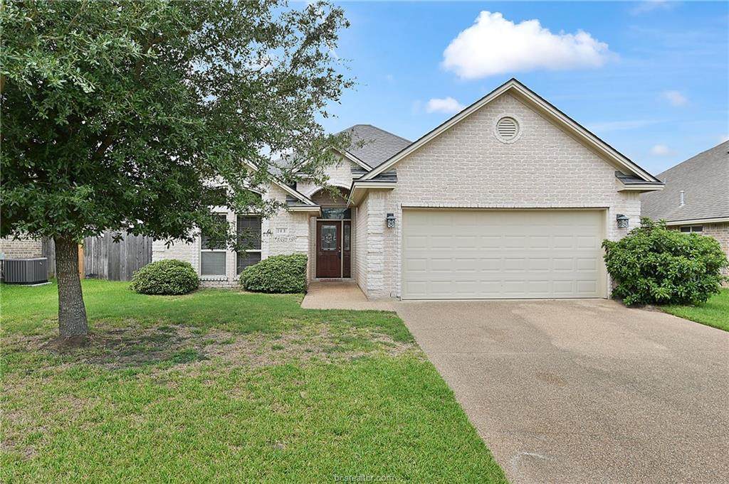 143 Walcourt Loop - Photo 1